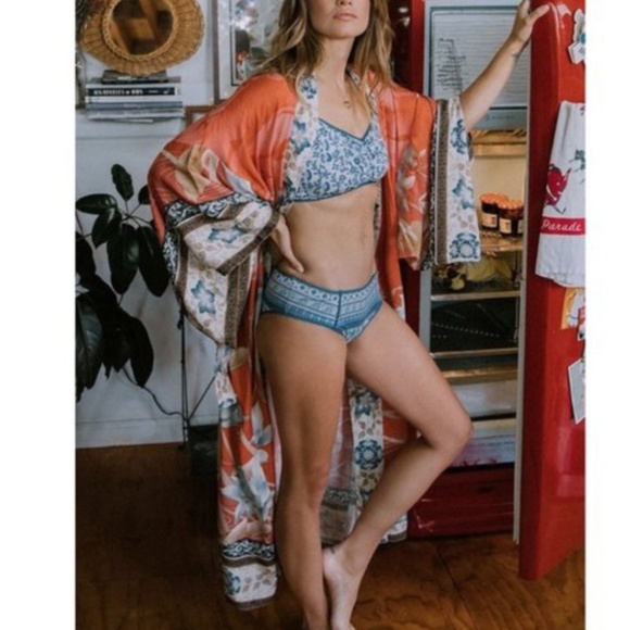 Boho Vibrant Floral Tropical Print Belted Kimono Cover up - Picture 6 of 7